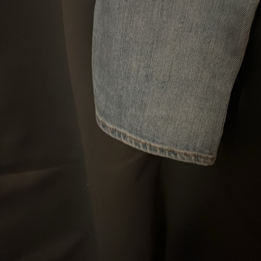 American Eagle Outfitters Light Blue Distressed Jeans - Picture 5 of 7